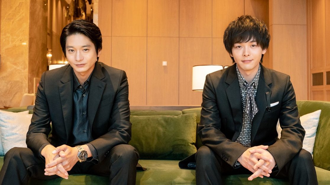 中村倫也×向井理SP対談！共演舞台の本読みで中村が思わずニヤリ？「理っちを見ているのが楽しい」