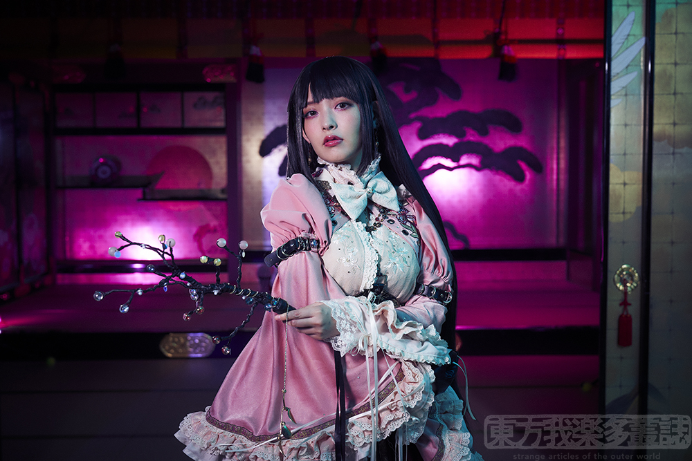 【独占】上坂すみれ 東方Projectコスプレ撮影インタビュー