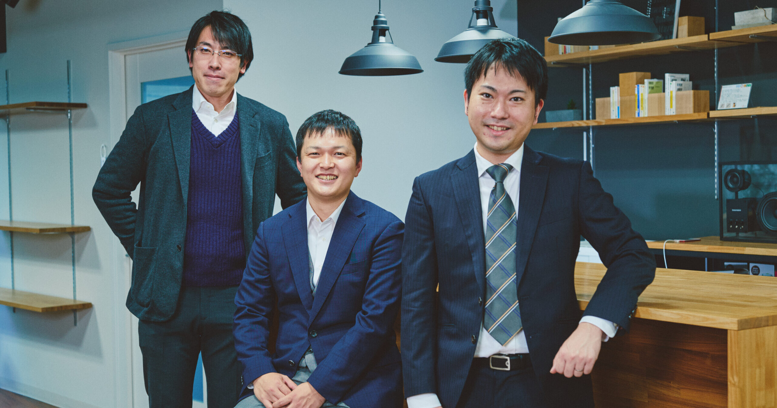 グッズ、事業