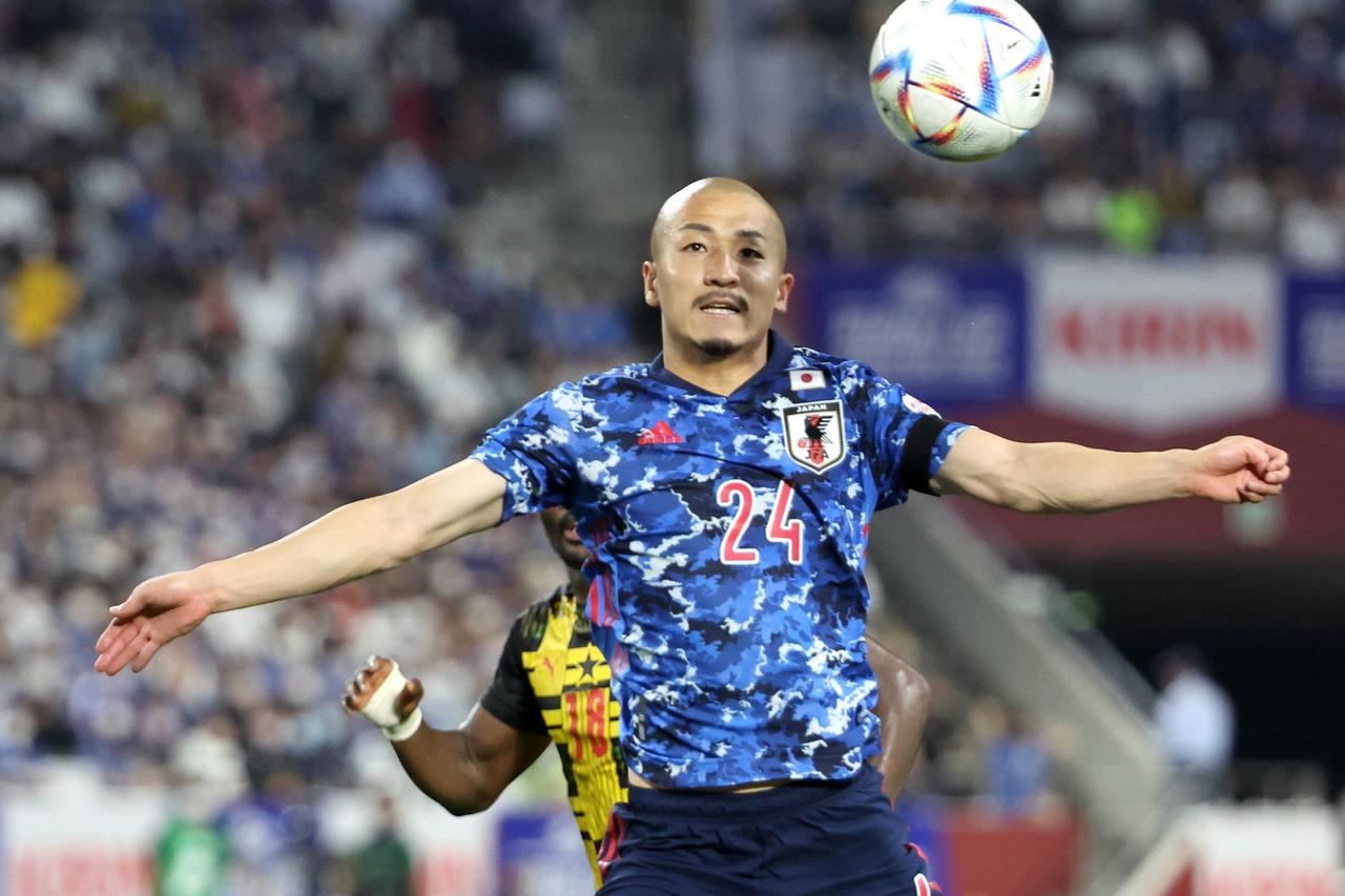【日本代表】前田大然と伊東純也の「快足コラボ」は世界への新しい可能性。｢ぎりぎりで｣も得点にする魅惑の驚速 - サッカーマガジンWEB