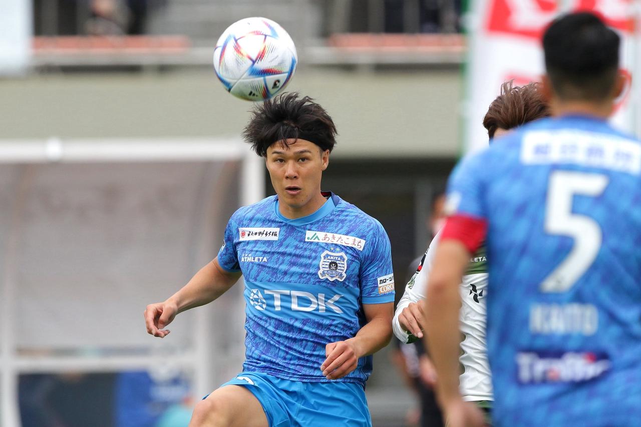【岡山】MF輪笠祐士が秋田から完全移籍で加入！ 背番号34で「全身全霊を尽くして戦います」 - サッカーマガジンWEB