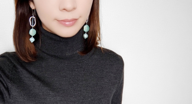 かわいいピアスの位置はどこ？絶妙にかわいくておしゃれなつけ方3選 ｜ Rolmy
