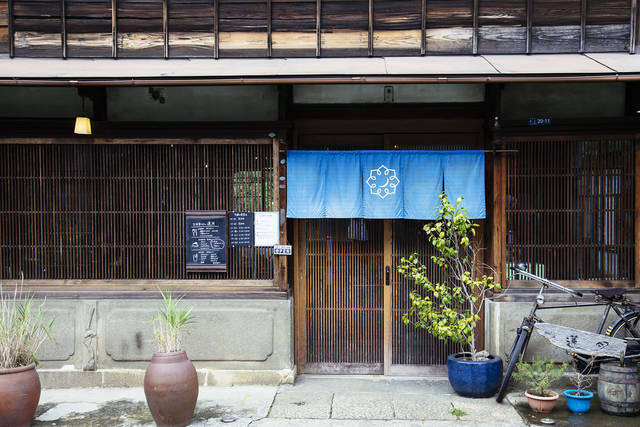 リノベと地域で繋ぐ憩いの場。築87年の古民家カフェ『蓮月』